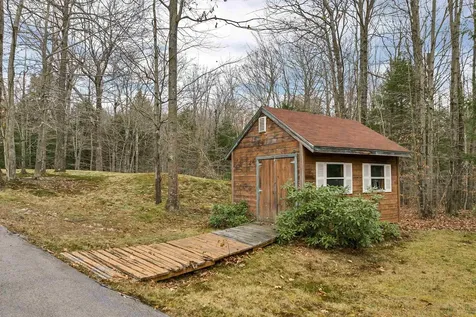 1213 Meaderboro Road Farmington NH 03835