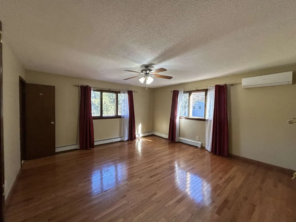 54 Farnham Lane Rutland Town VT 05701