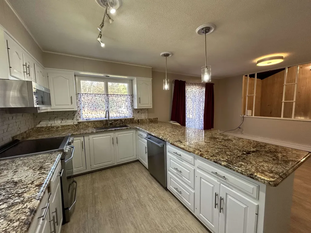 54 Farnham Lane Rutland Town VT 05701