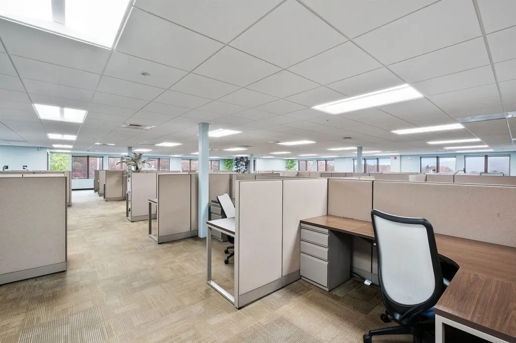 81 Whittier Highway Moultonborough NH 03254