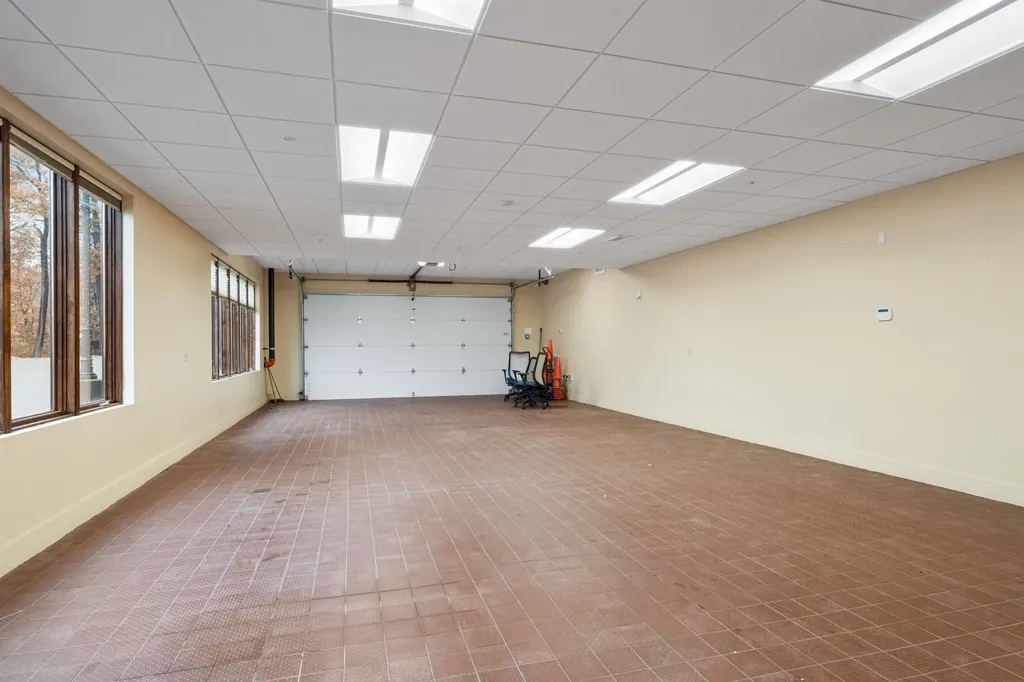 81 Whittier Highway Moultonborough NH 03254