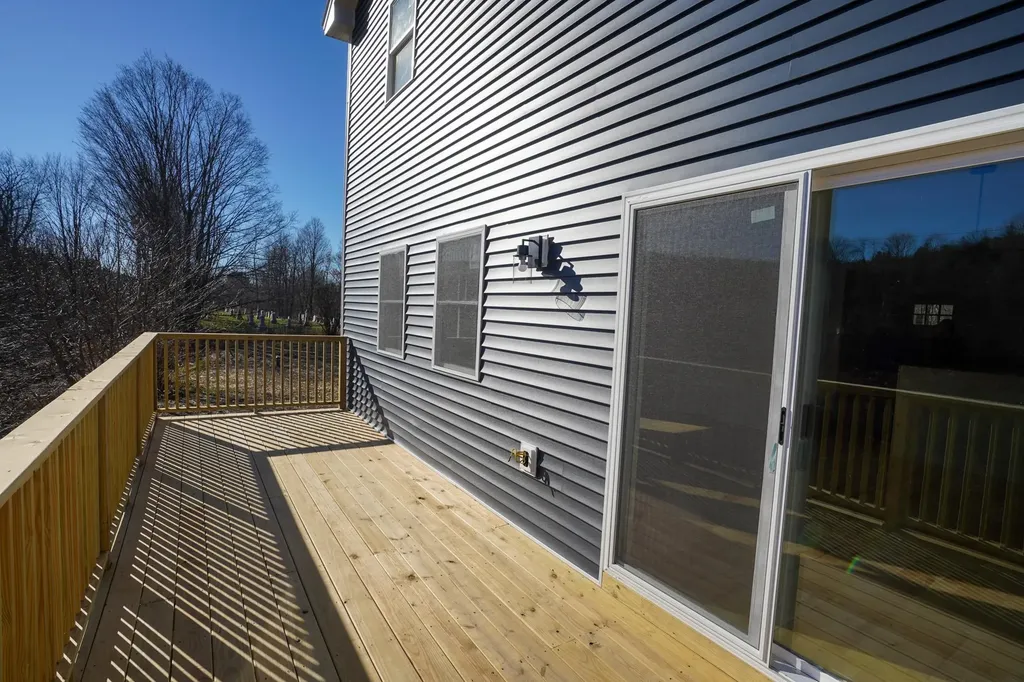 15 Stoney Ridge Westford VT 05494