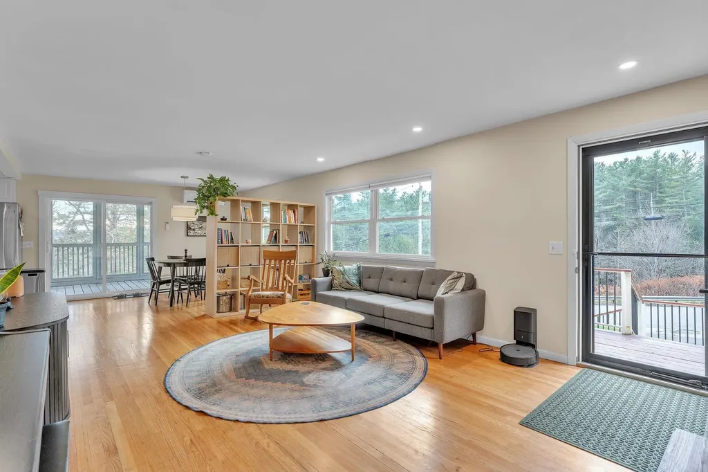 11 Robinhood Circle Montpelier VT 05602