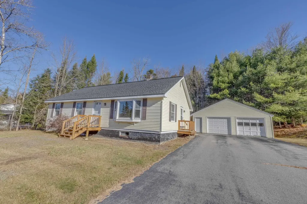 19 Tuck Lane Littleton NH 03561