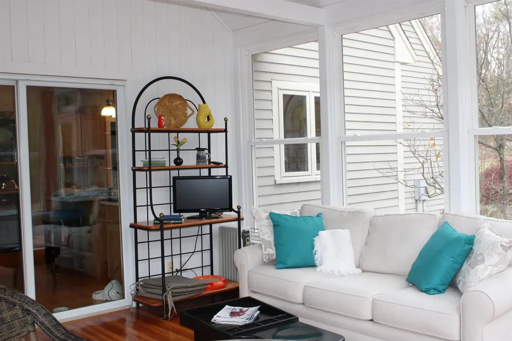 86 North Street Amherst NH 03031