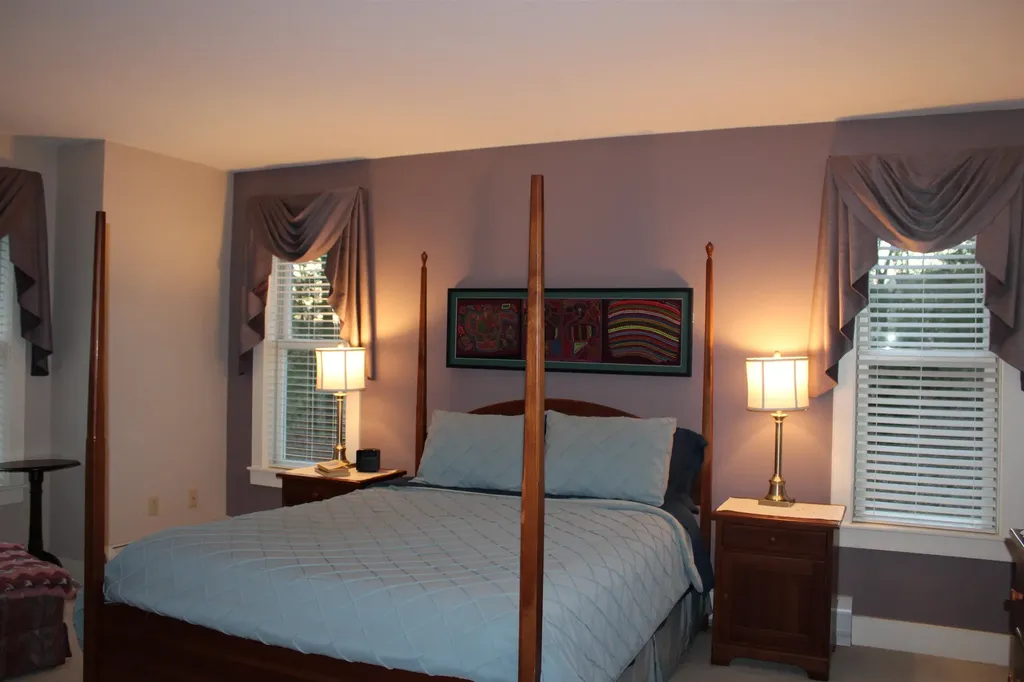 86 North Street Amherst NH 03031