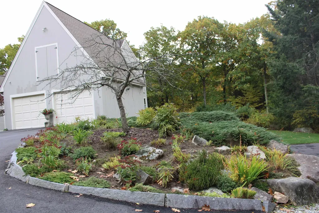 86 North Street Amherst NH 03031