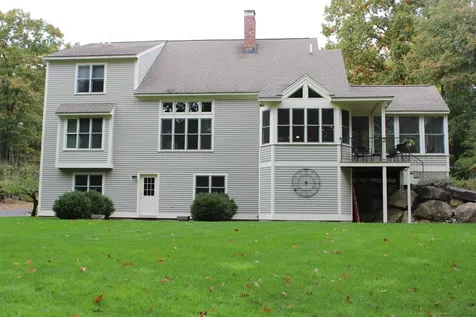 86 North Street Amherst NH 03031