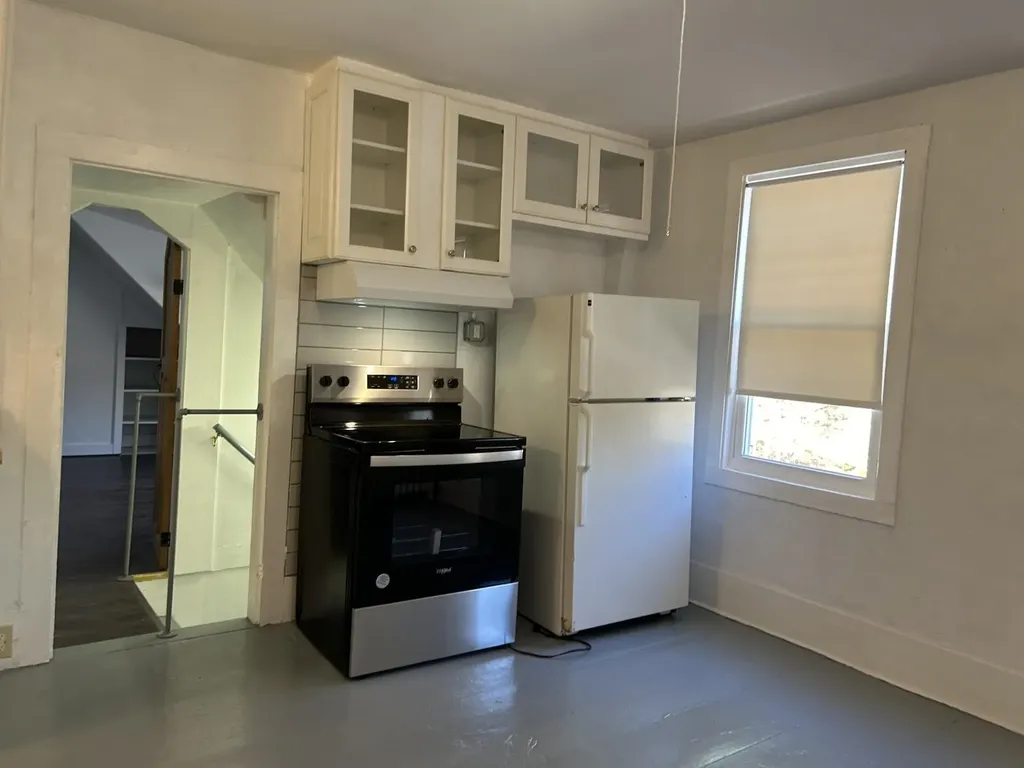 294c Pleasant Street Concord NH 03301