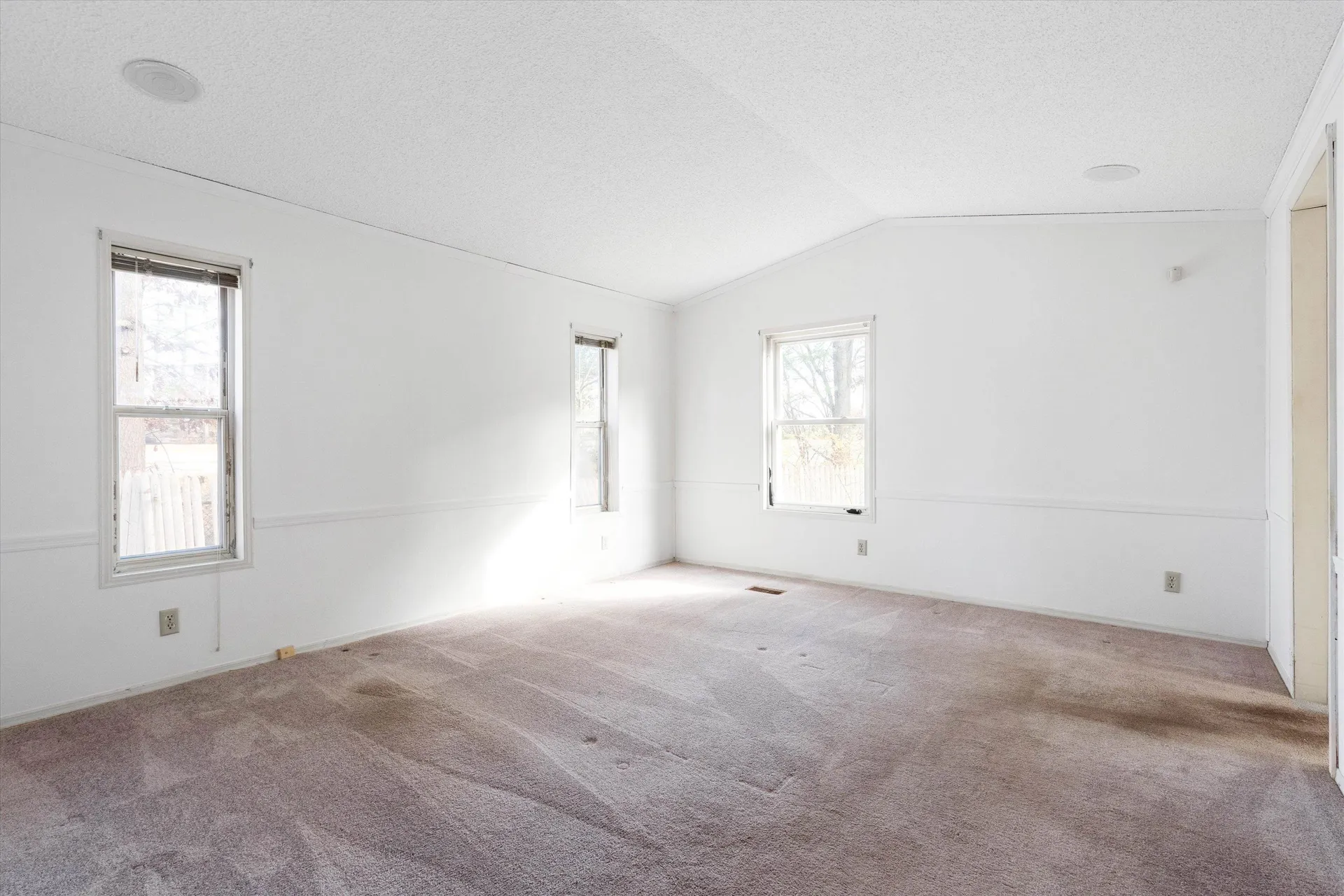 1 Longwood Lane Merrimack NH 03054