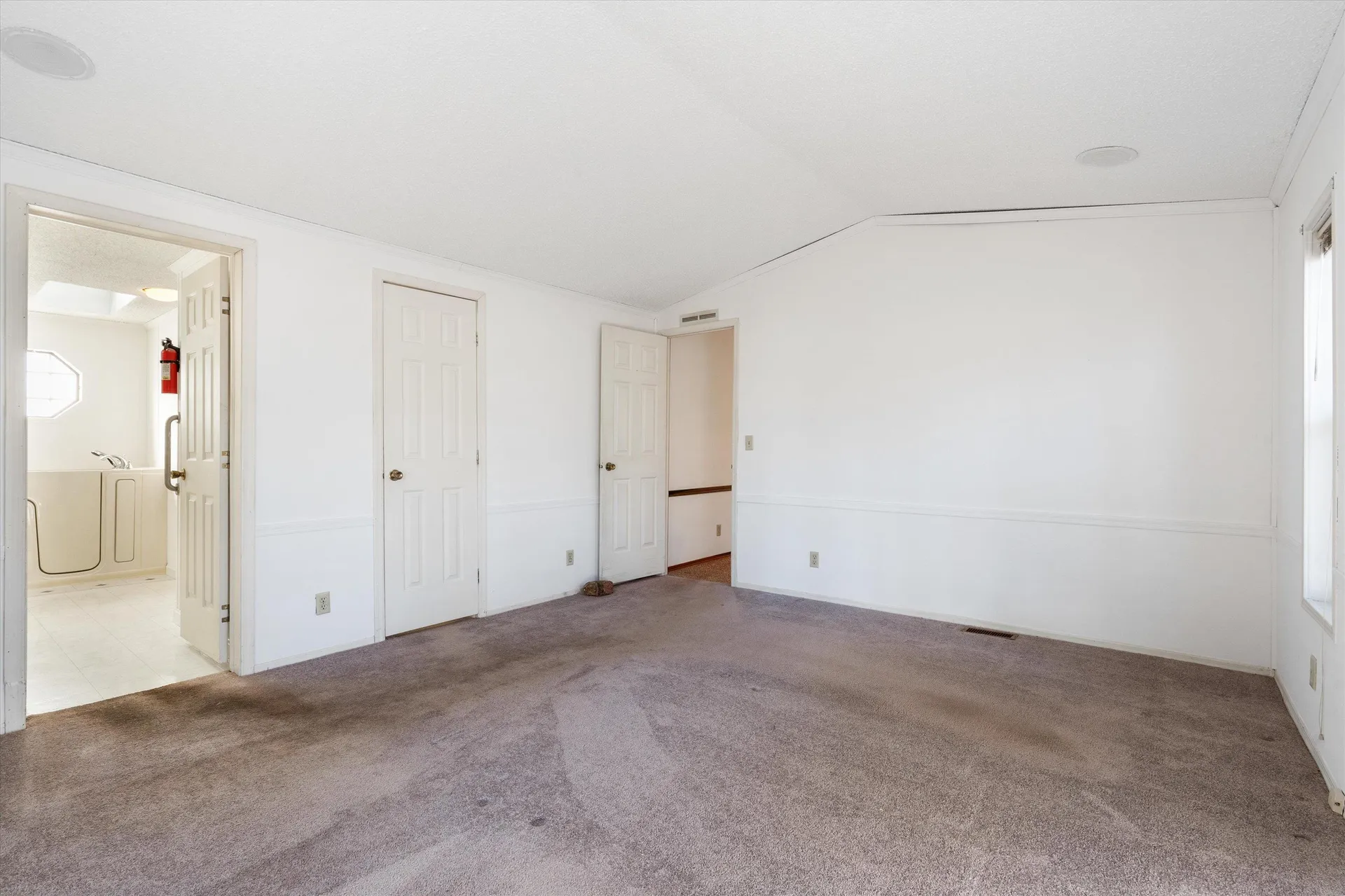 1 Longwood Lane Merrimack NH 03054