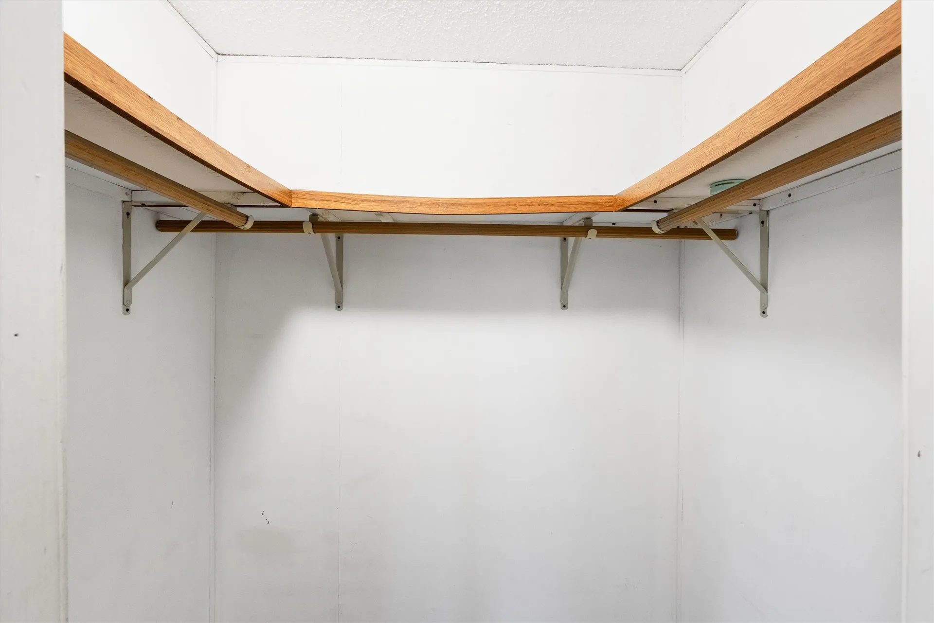 1 Longwood Lane Merrimack NH 03054