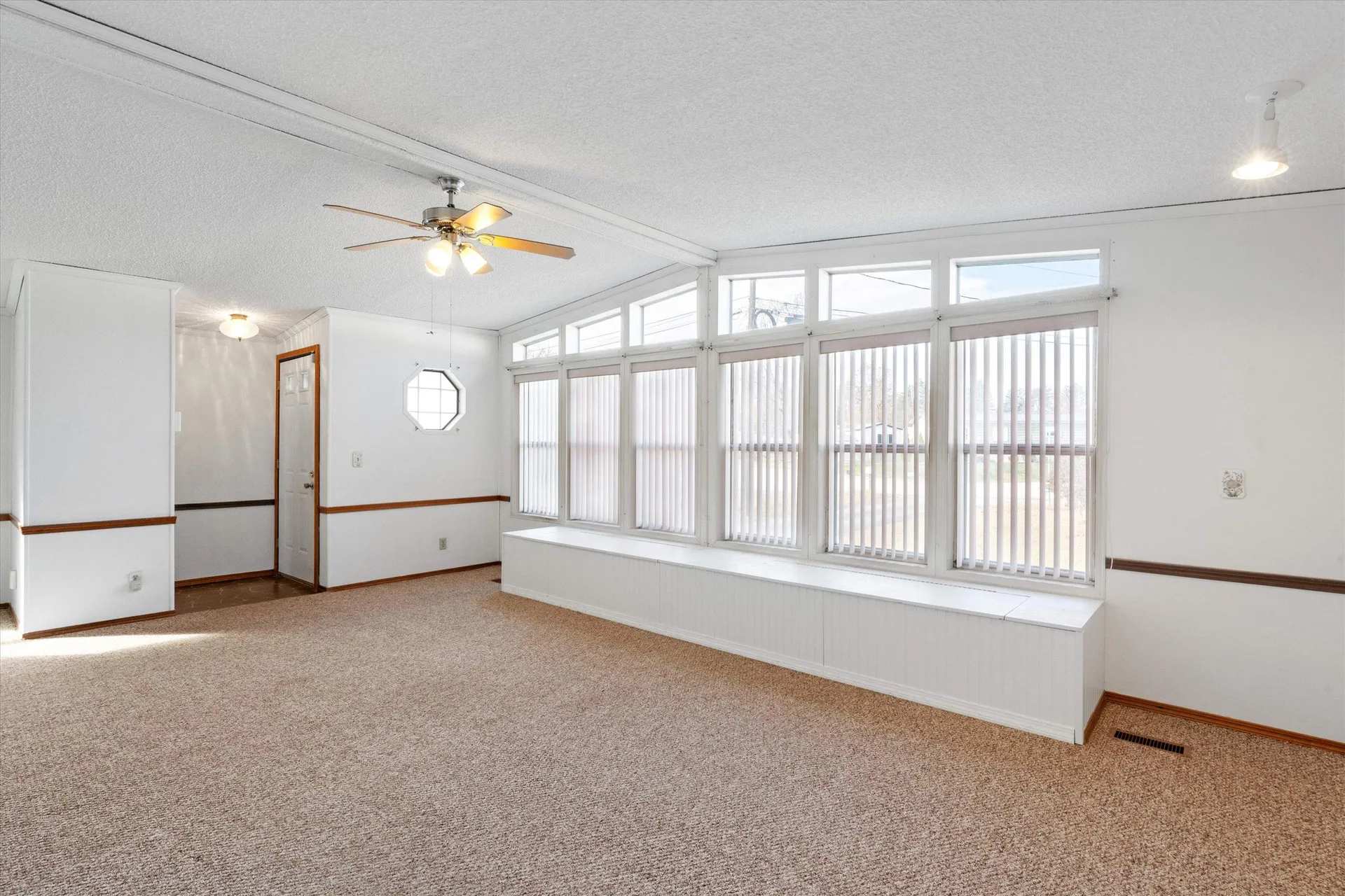 1 Longwood Lane Merrimack NH 03054