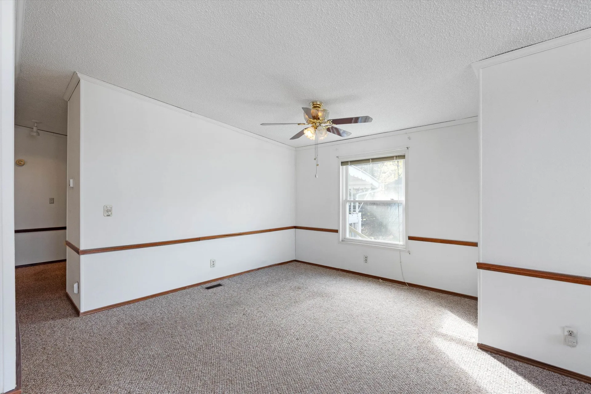 1 Longwood Lane Merrimack NH 03054