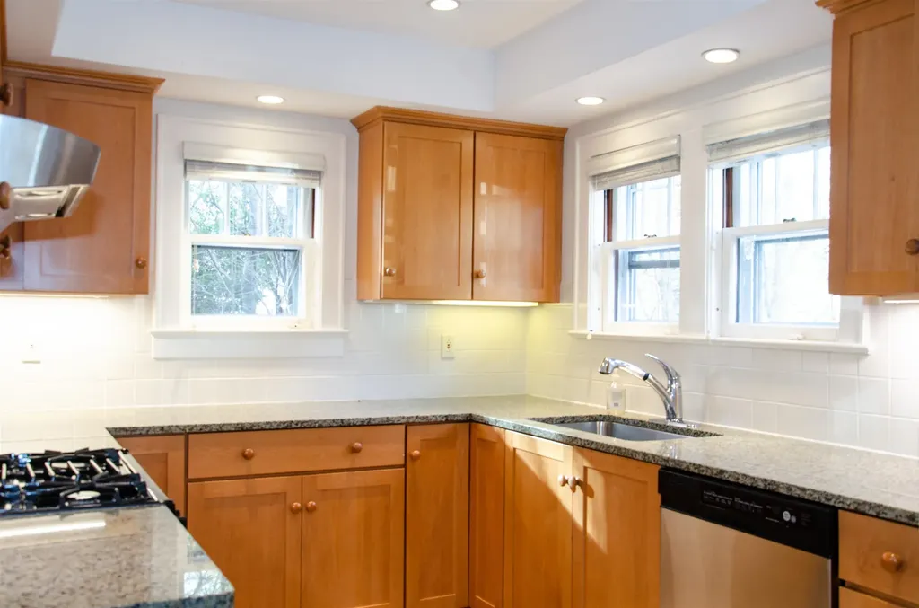 128 Summit Street Burlington VT 05401