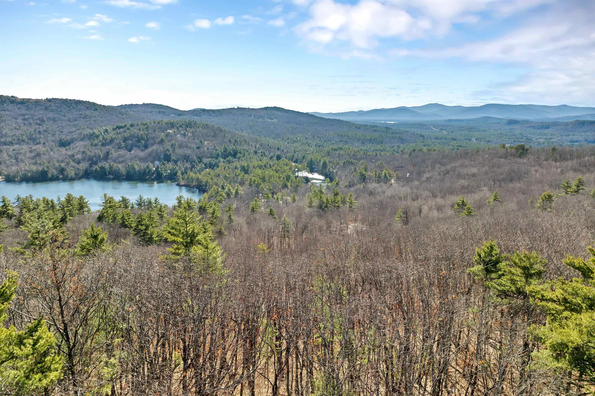 25 Upper Lakeview Drive Madison NH 03849