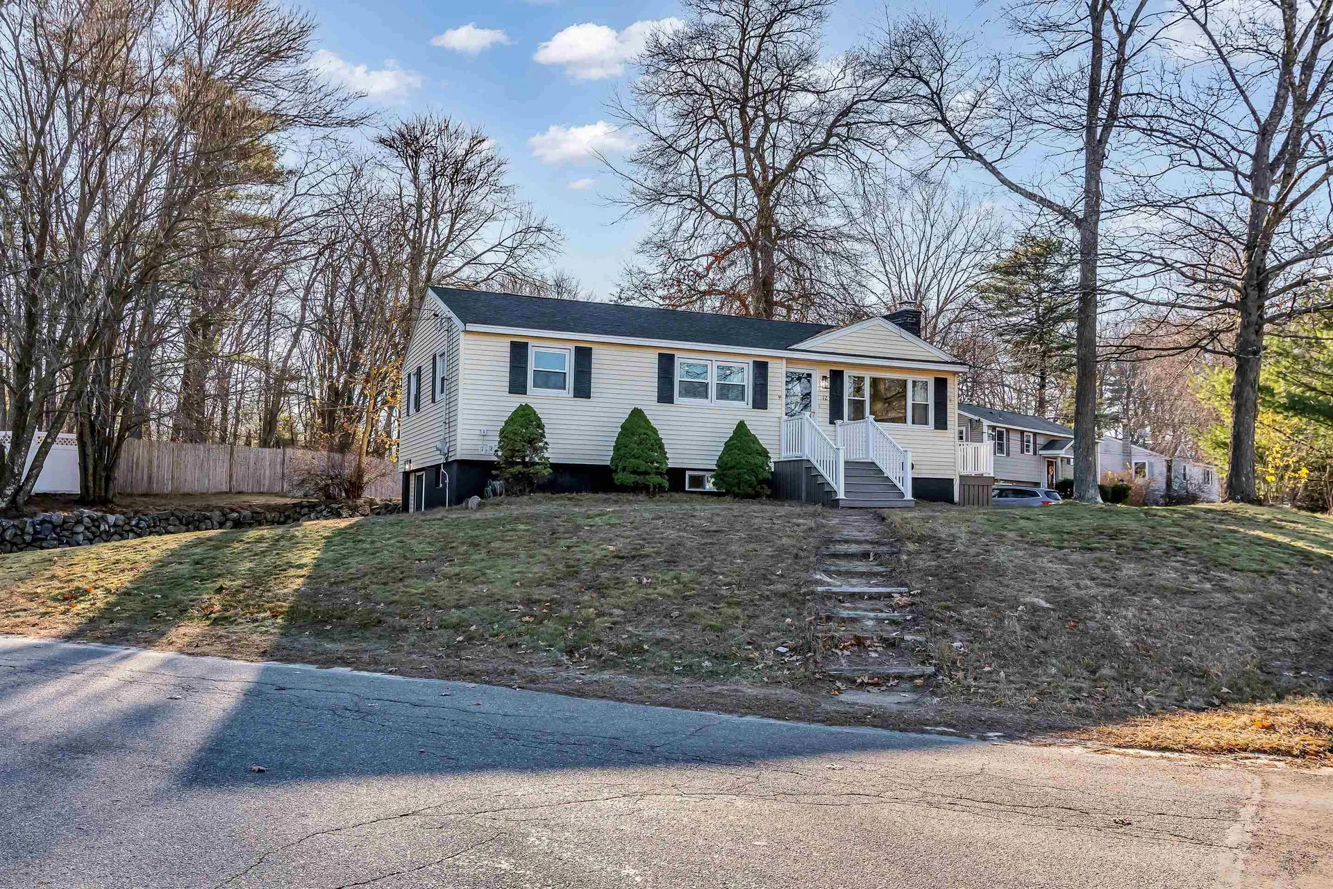 12 Dwight Avenue Salem NH 03079