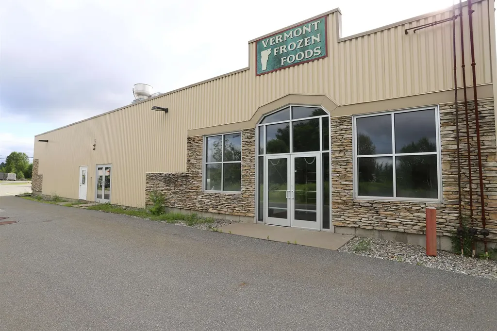 4503 Us Route 5 Newport City VT 05855