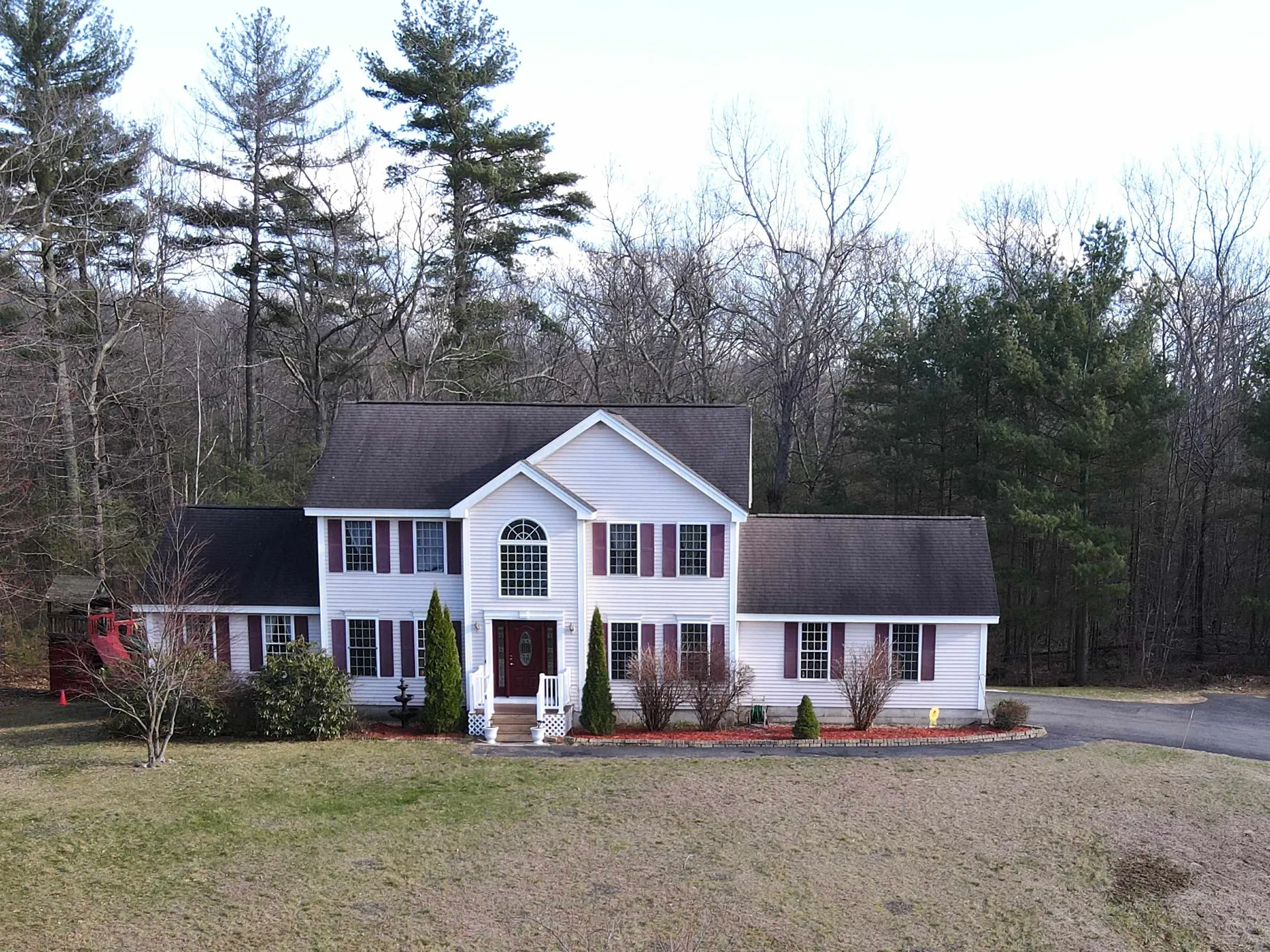 1 Hopkins Street Litchfield NH 03052