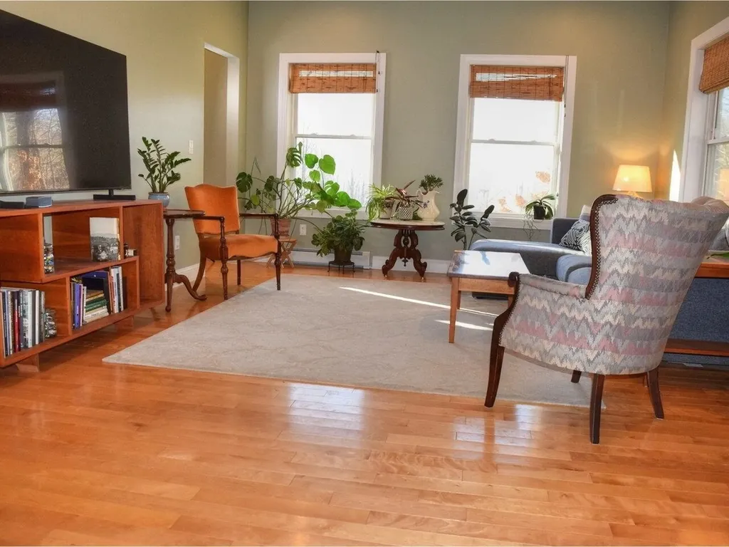 12 Lomeadow Road Hinesburg VT 05461