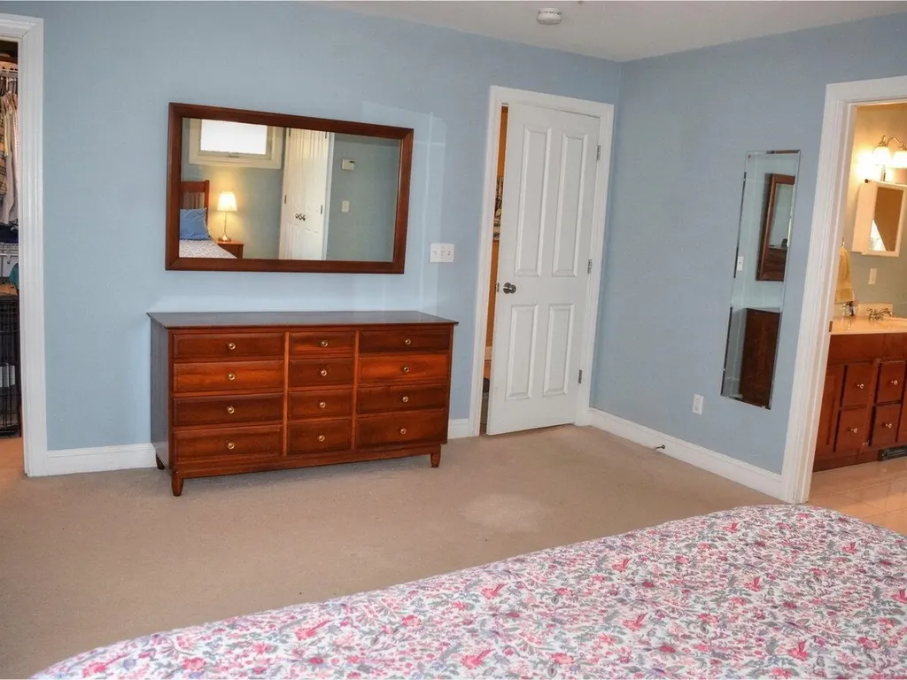 12 Lomeadow Road Hinesburg VT 05461