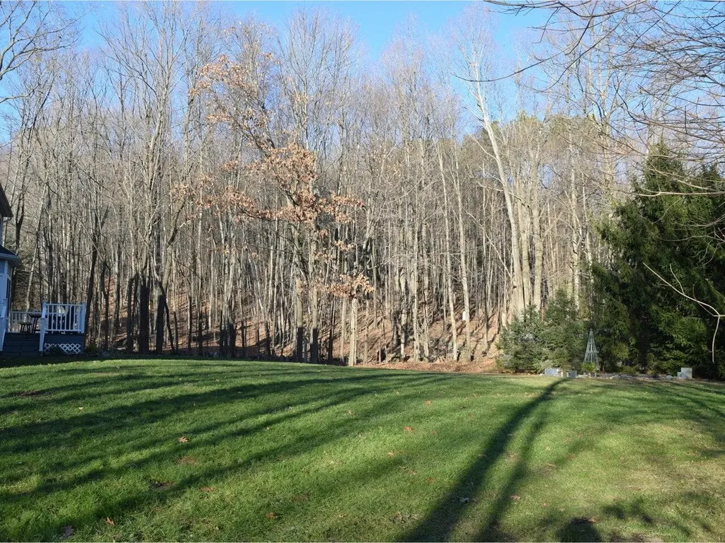 12 Lomeadow Road Hinesburg VT 05461