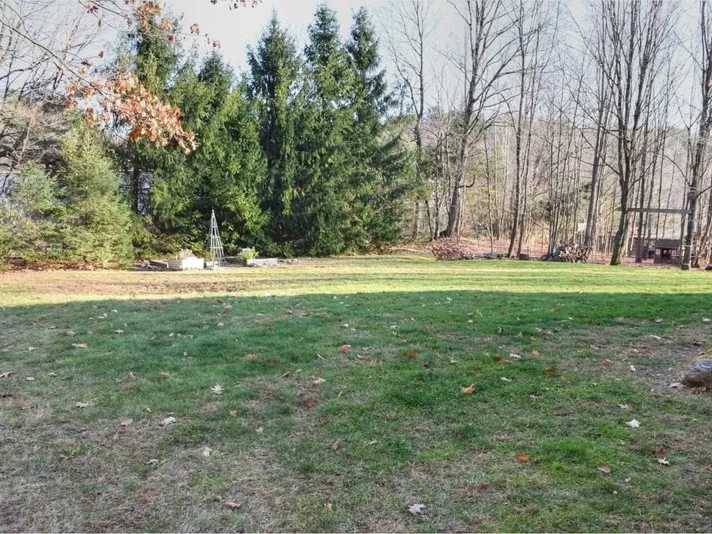 12 Lomeadow Road Hinesburg VT 05461