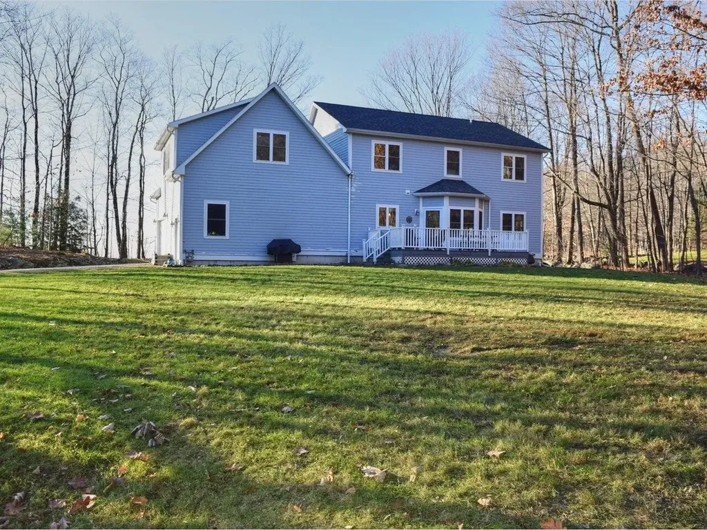 12 Lomeadow Road Hinesburg VT 05461