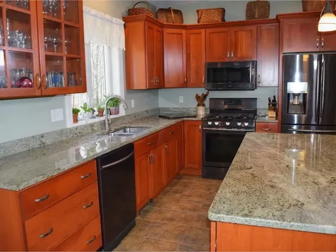 12 Lomeadow Road Hinesburg VT 05461