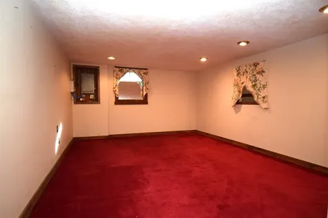 11 Sunshine Drive Kingston NH 03848