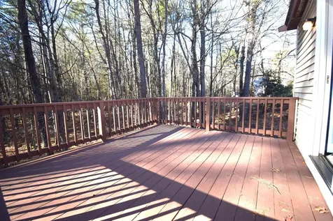 11 Sunshine Drive Kingston NH 03848