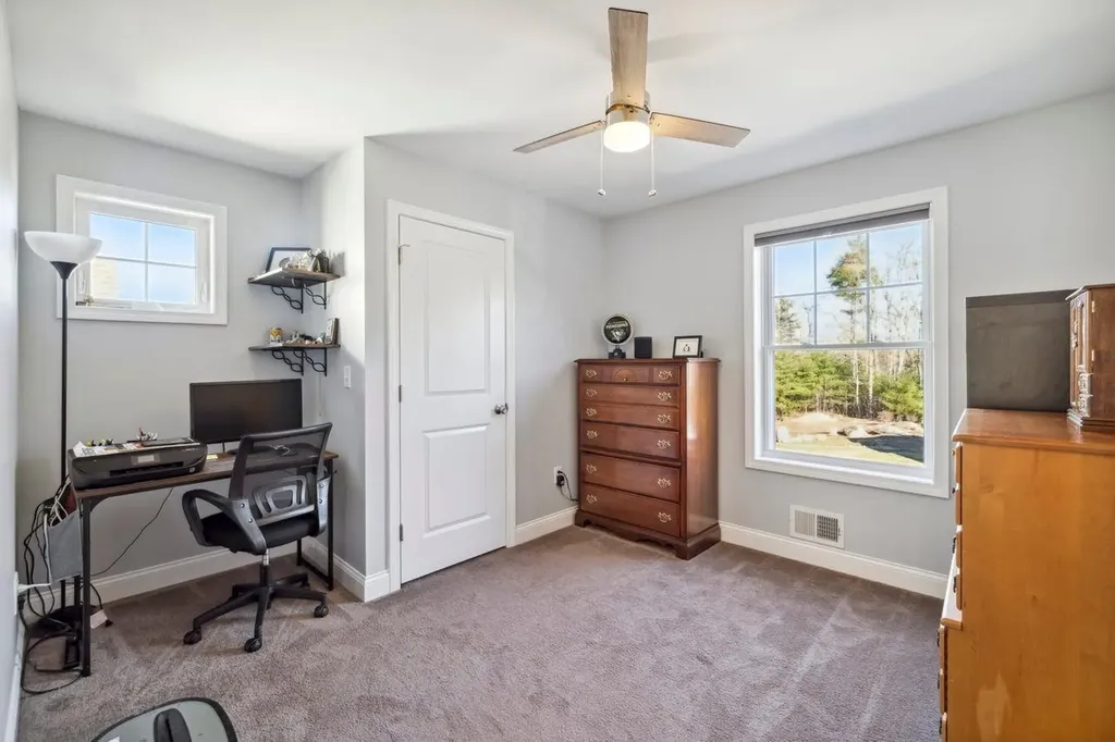 59 Constitution Way Rochester NH 03867