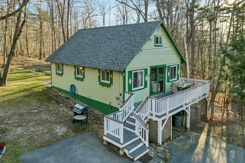 2 Bishops Gate Road Wolfeboro NH 03894