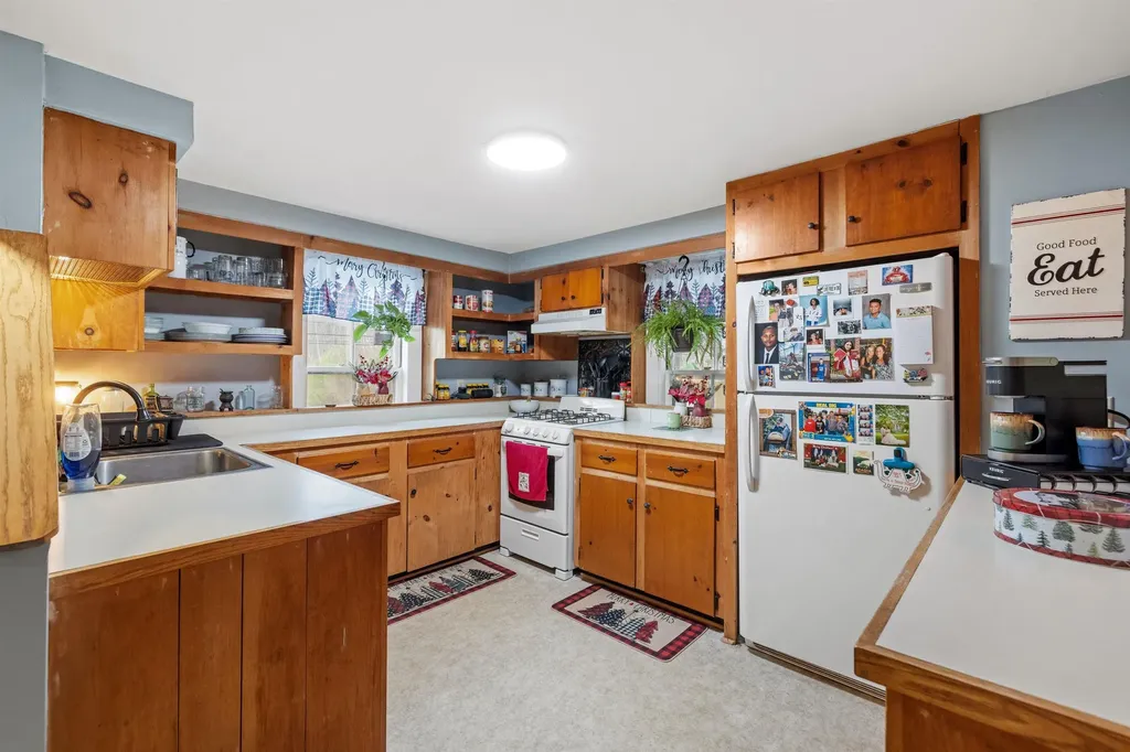 411 New Hampton Road Franklin NH 03235