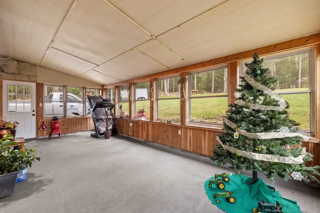 411 New Hampton Road Franklin NH 03235