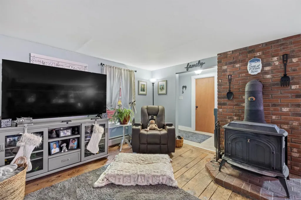 411 New Hampton Road Franklin NH 03235