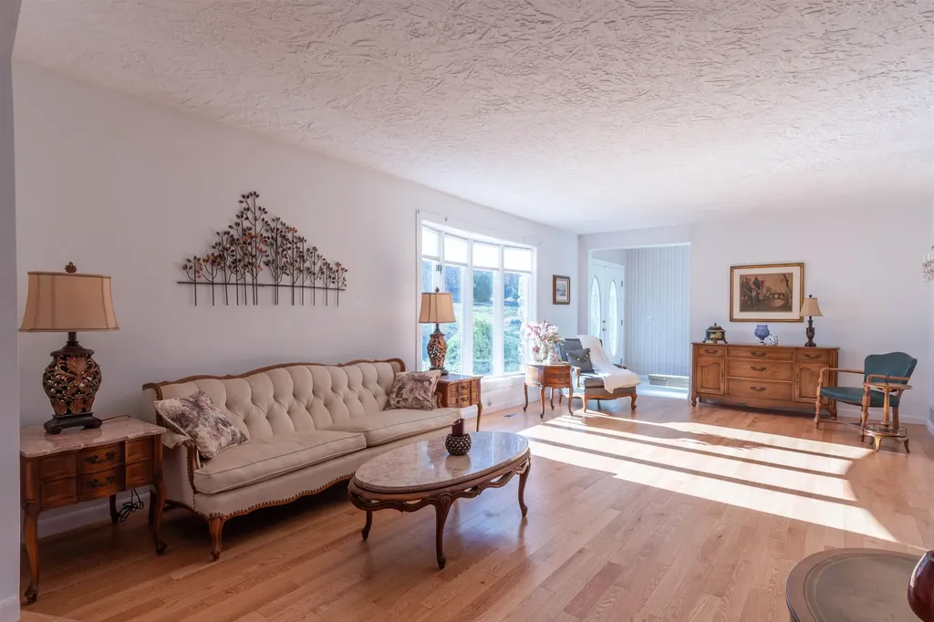 28 Crown Hill Road Atkinson NH 03811