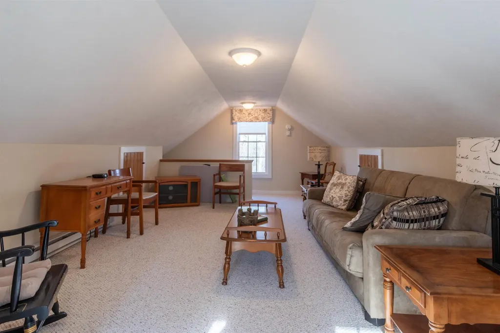 28 Crown Hill Road Atkinson NH 03811