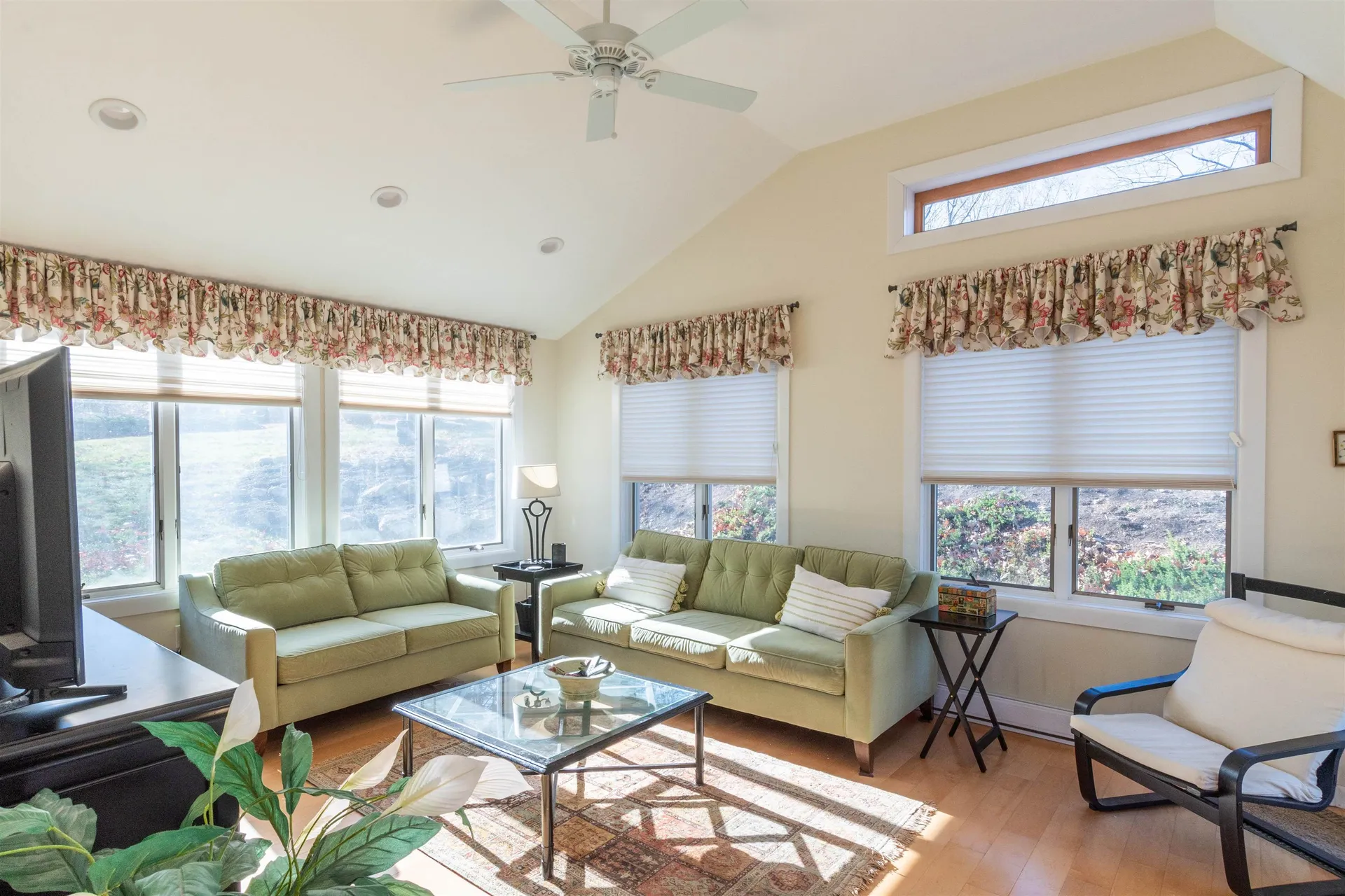 28 Crown Hill Road Atkinson NH 03811