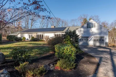 28 Crown Hill Road Atkinson NH 03811