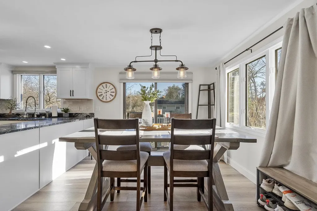 5 Briarcliff Drive Nashua NH 03062