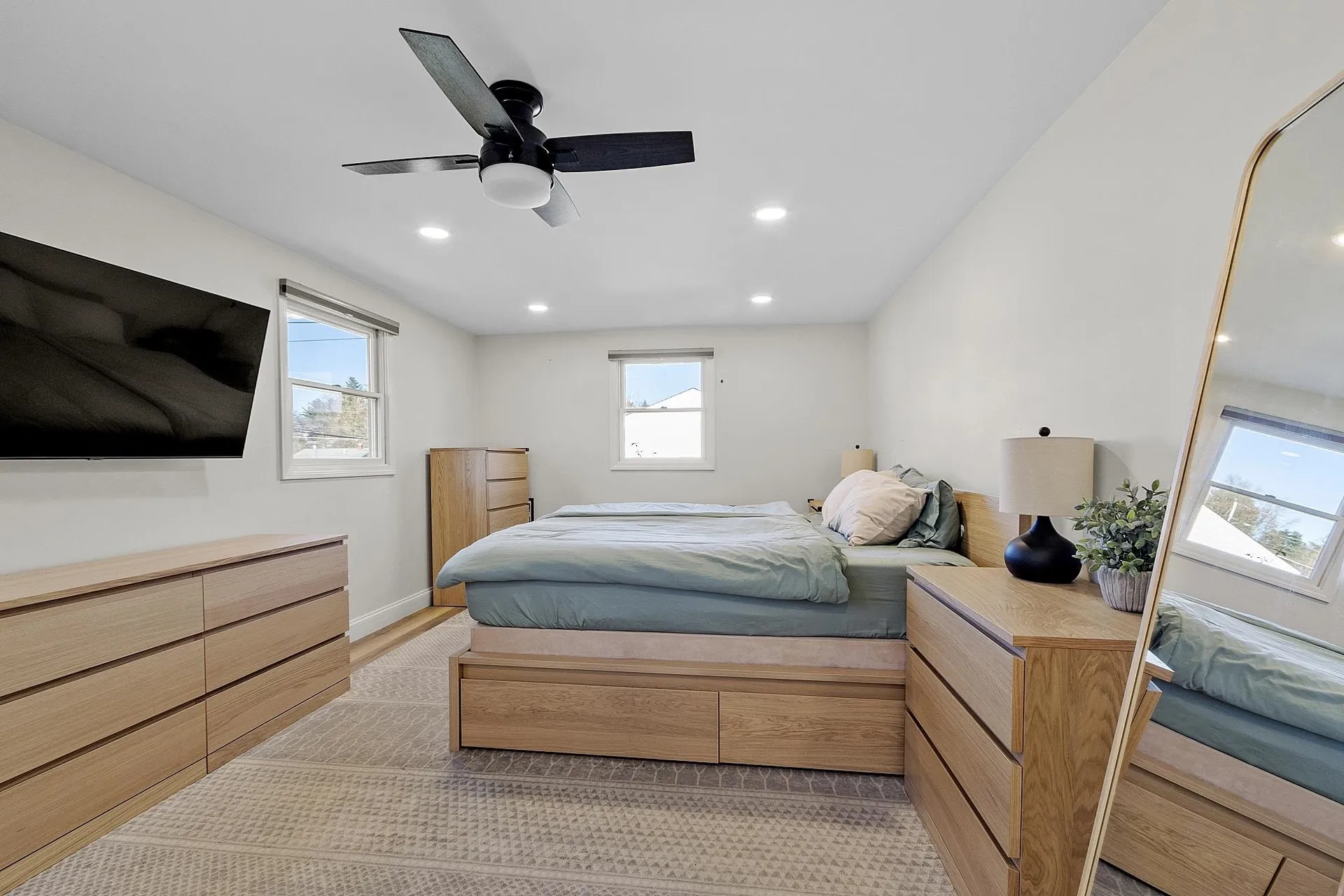 5 Briarcliff Drive Nashua NH 03062