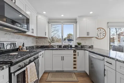 5 Briarcliff Drive Nashua NH 03062