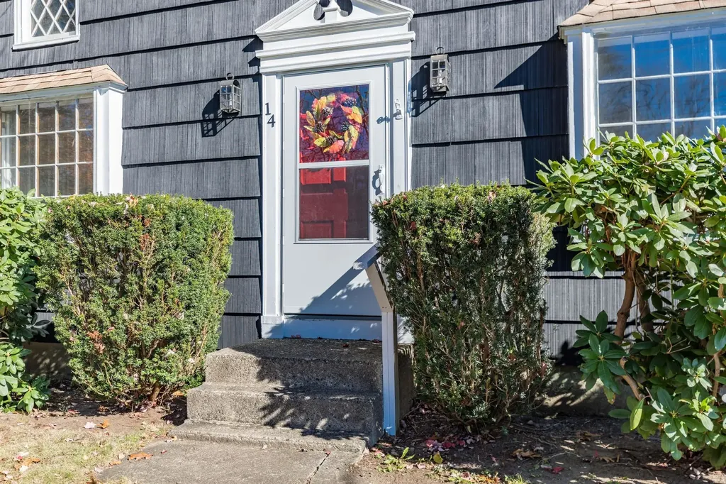 14 Hutchinson Drive Hampton NH 03842