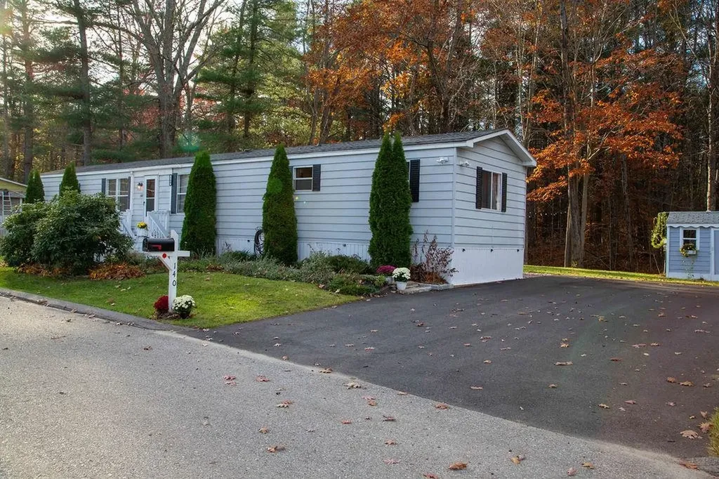 140 Robinhood Drive Exeter NH 03833