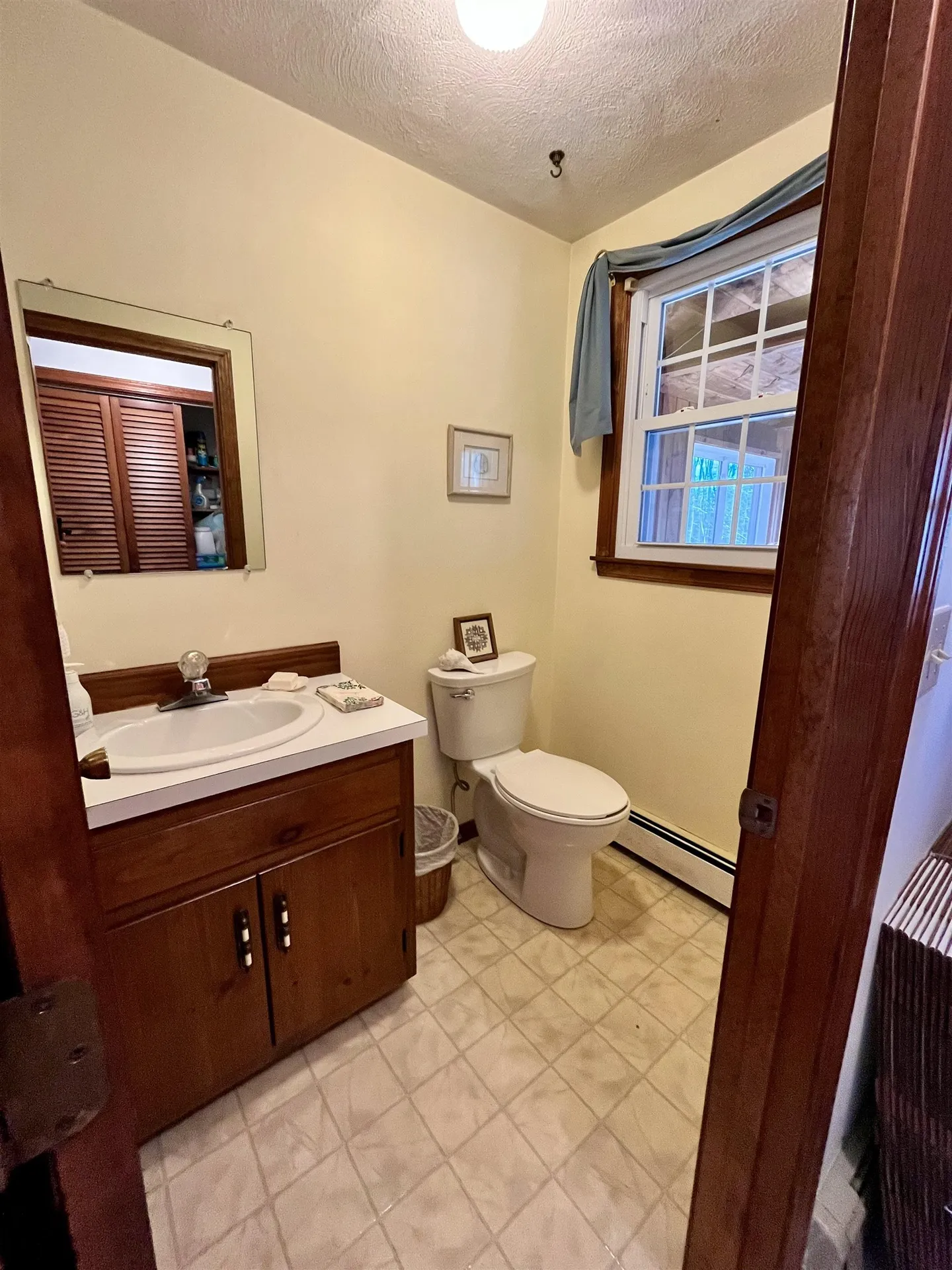 17 Glen Drive Hudson NH 03051-4427