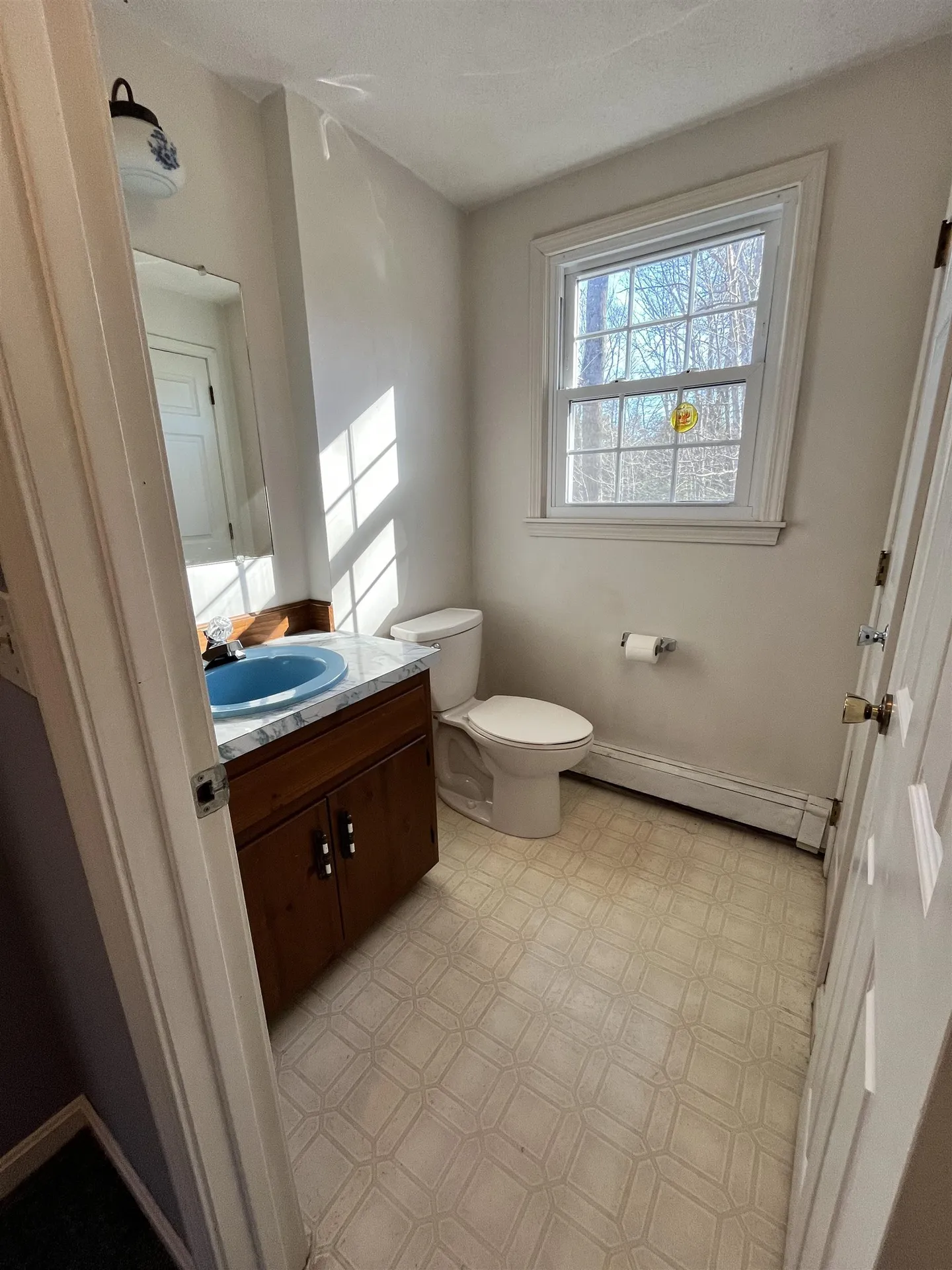 17 Glen Drive Hudson NH 03051-4427