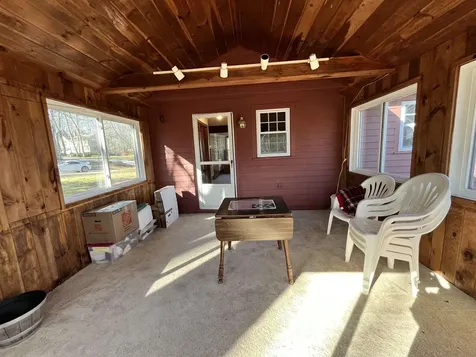 17 Glen Drive Hudson NH 03051-4427