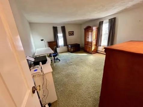 17 Glen Drive Hudson NH 03051-4427