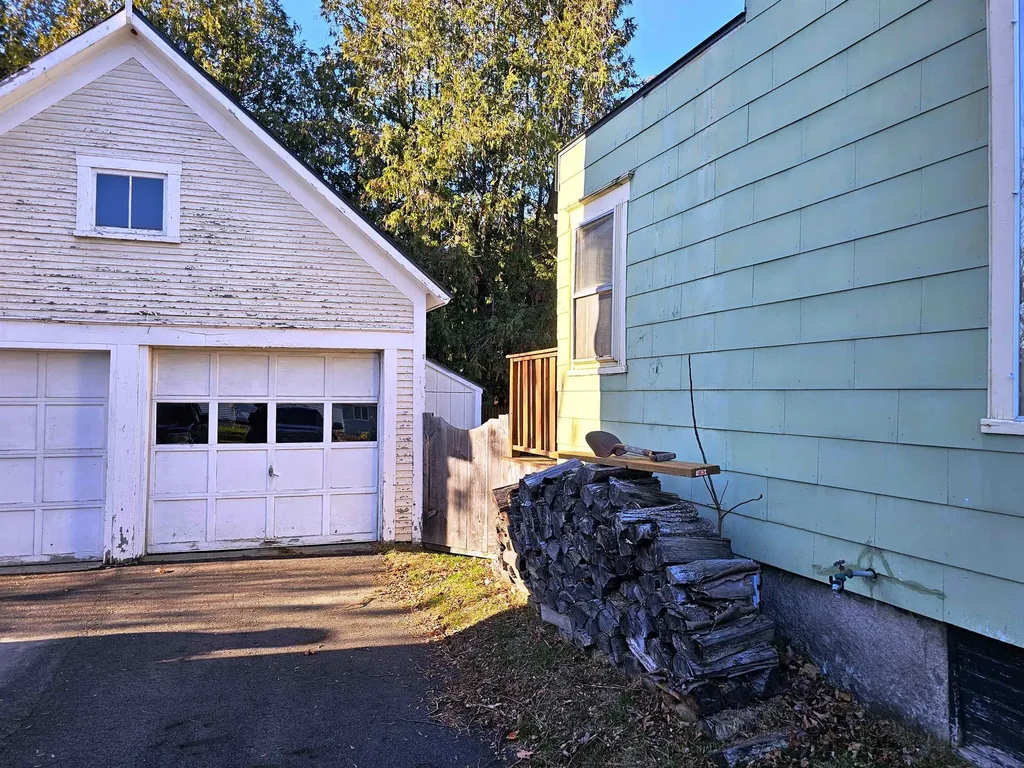 9 Trow Avenue Barre City VT 05641